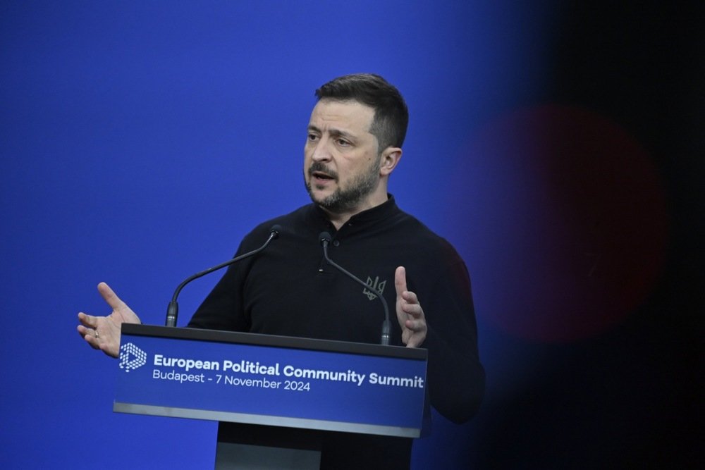 Zelensky attends a press conference after the European Political Community Summit in Budapest, 7 November 2024. EPA-EFE/ZOLTAN BALOGH