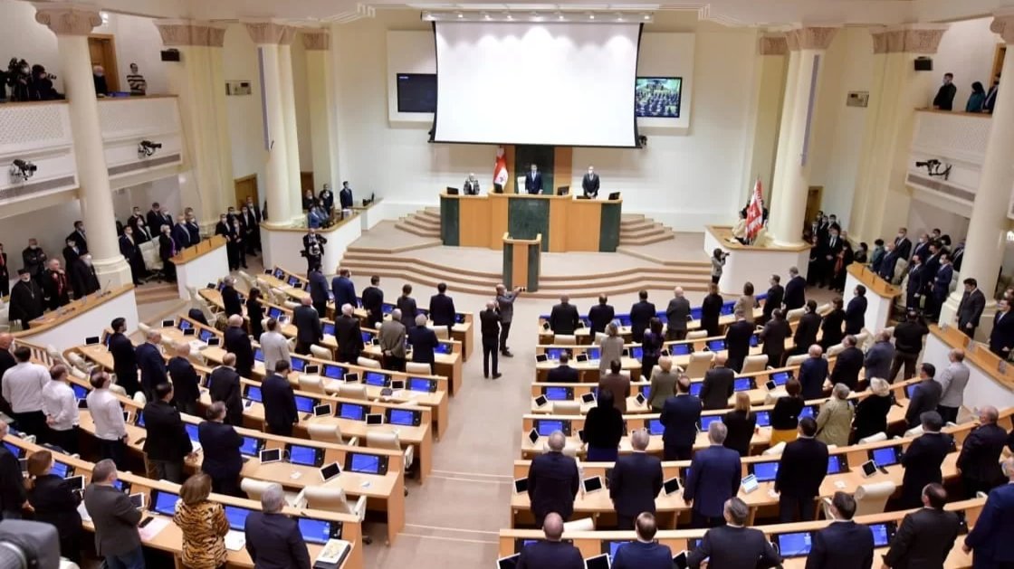Парламент Грузии одобрил во втором чтении законопроект об «иноагентах»