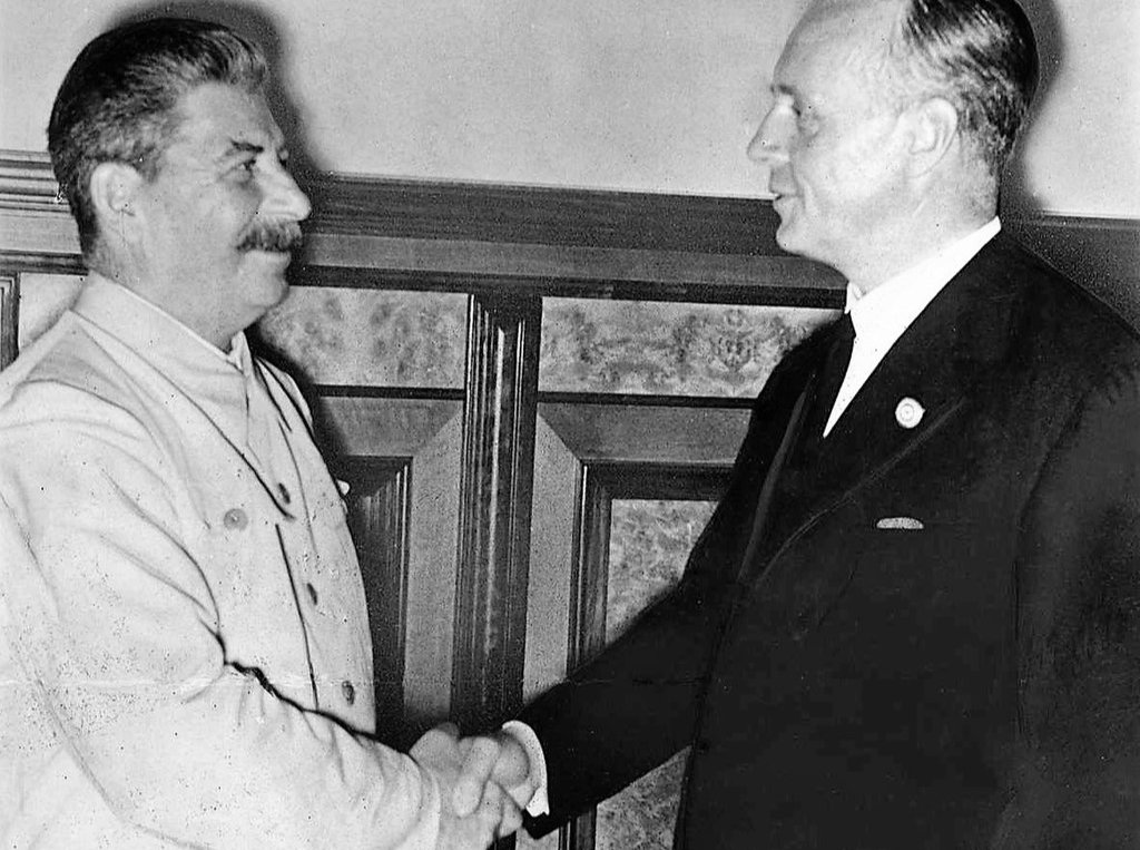 Сталин и Риббентроп в Кремле, 1939 год. Фото: Bundesarchiv