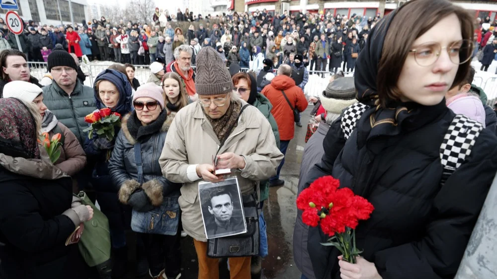People gathering in Moscow for Alexey Navalny’s funeral on 1 March 2024. Photo: EPA-EFE/MAXIM SHIPENKOV