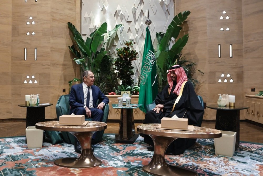 Russian Foreign Minister Sergey Lavrov meets with Saudi Crown Prince Mohammad Bin Salman on 18 February following the US-Russia talks in Riyadh. Photo: EPA-EFE/RUSSIAN FOREIGN MINISTRY PRESS SERVICE