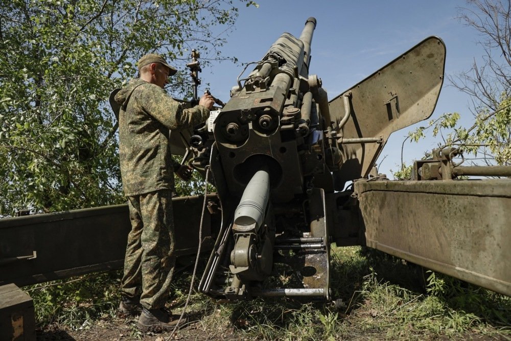 Russian artillery on the frontline in Ukraine’s Donetsk region. Photo: EPA-EFE/ALESSANDRO GUERRA