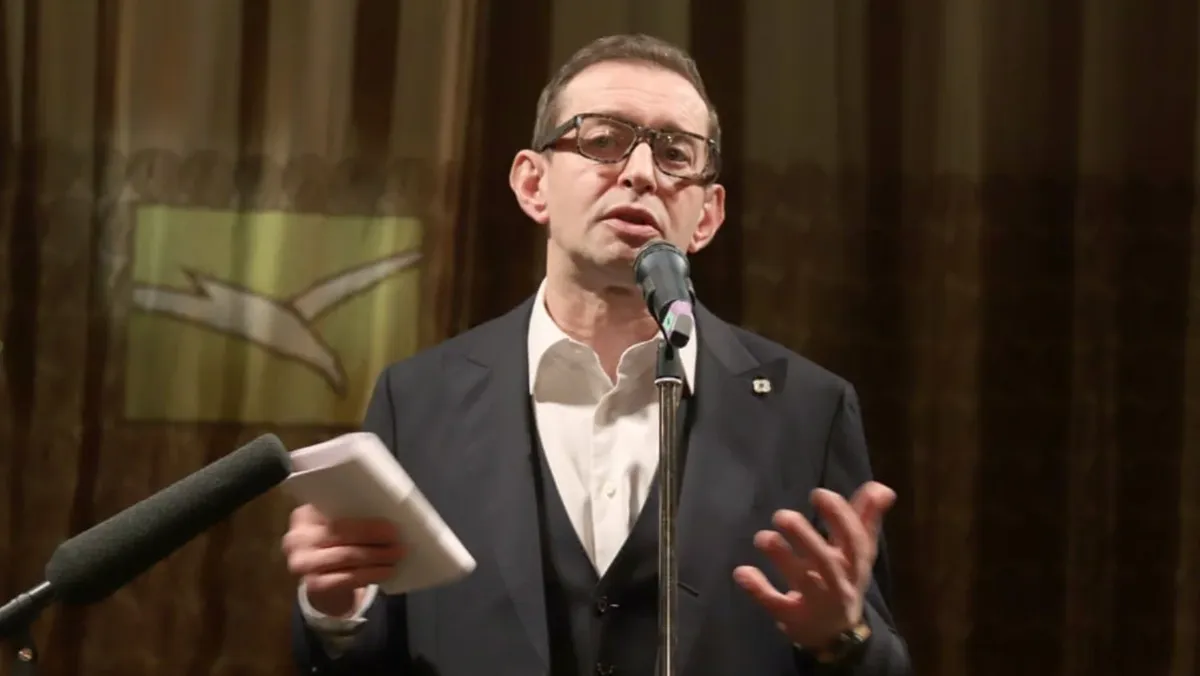 Надругательство над труппами