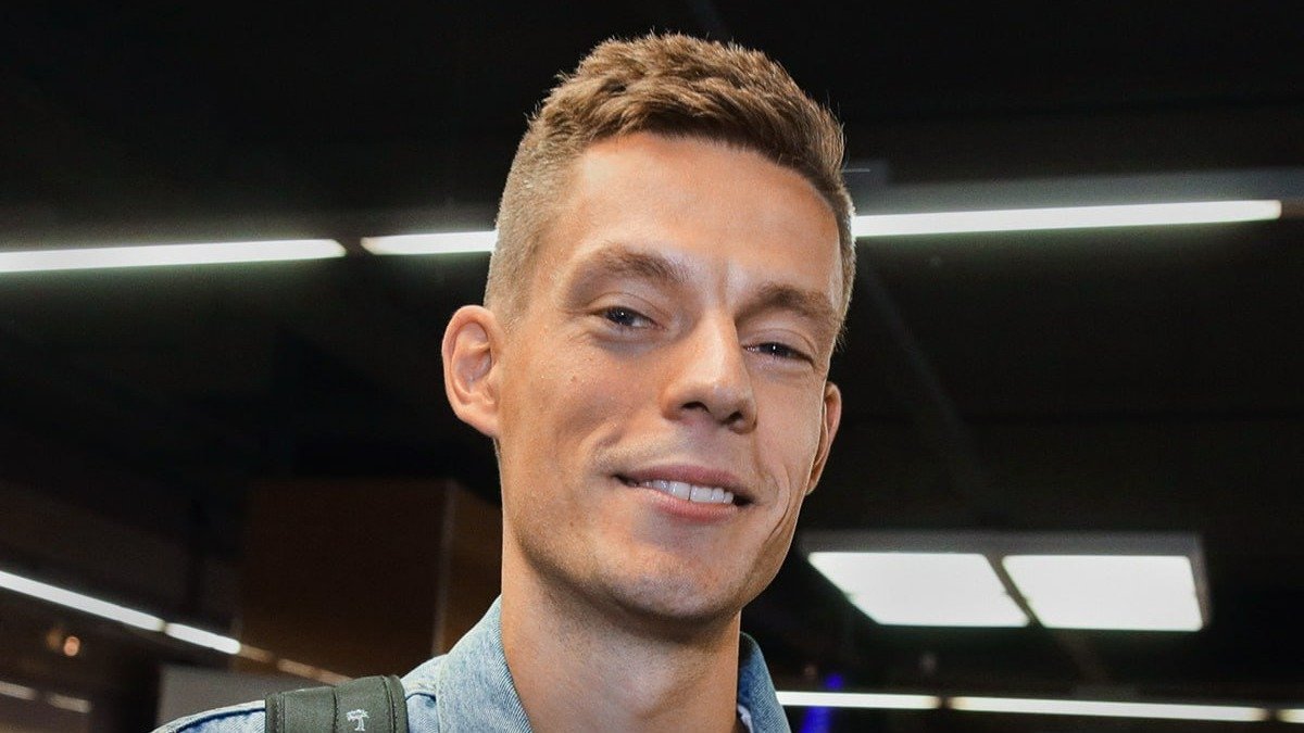 Юрия Дудя заочно приговорили к 1 году и 10 месяцам колонии по делу об уклонении от обязанностей «иноагента». Это первый реальный срок по такой статье