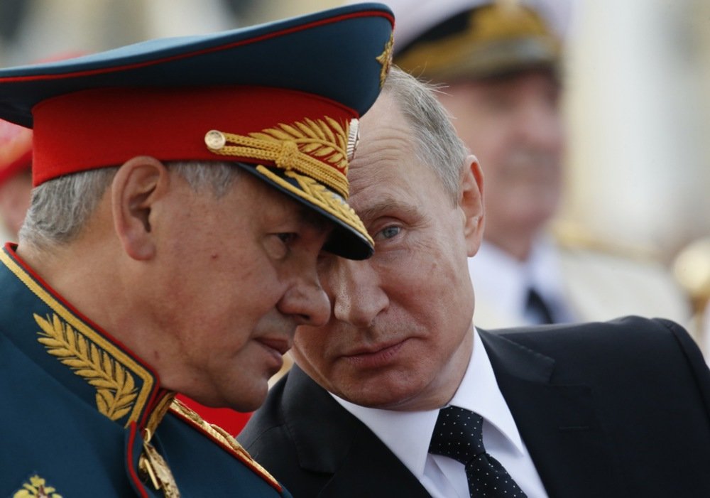 Vladimir Putin and former Defence Minister Sergey Shoigu in 2017. Photo: EPA/ALEXANDER ZEMLIANICHENKO / POOL