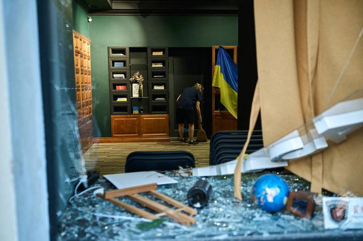 Последствия обстрелов в Одессе в ночь на 23 июля. Фото:  Владимир Зеленский/Telegram