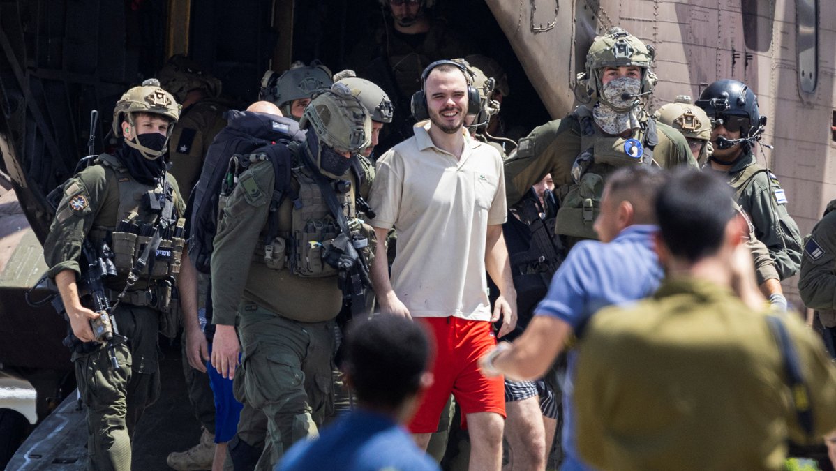 Как армия Израиля спасла четырех заложников?