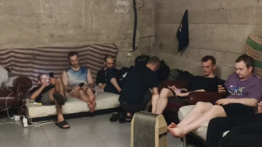 Застрявшие в буферной зоне Грузии украинцы объявили о прекращении голодовки после визита консула