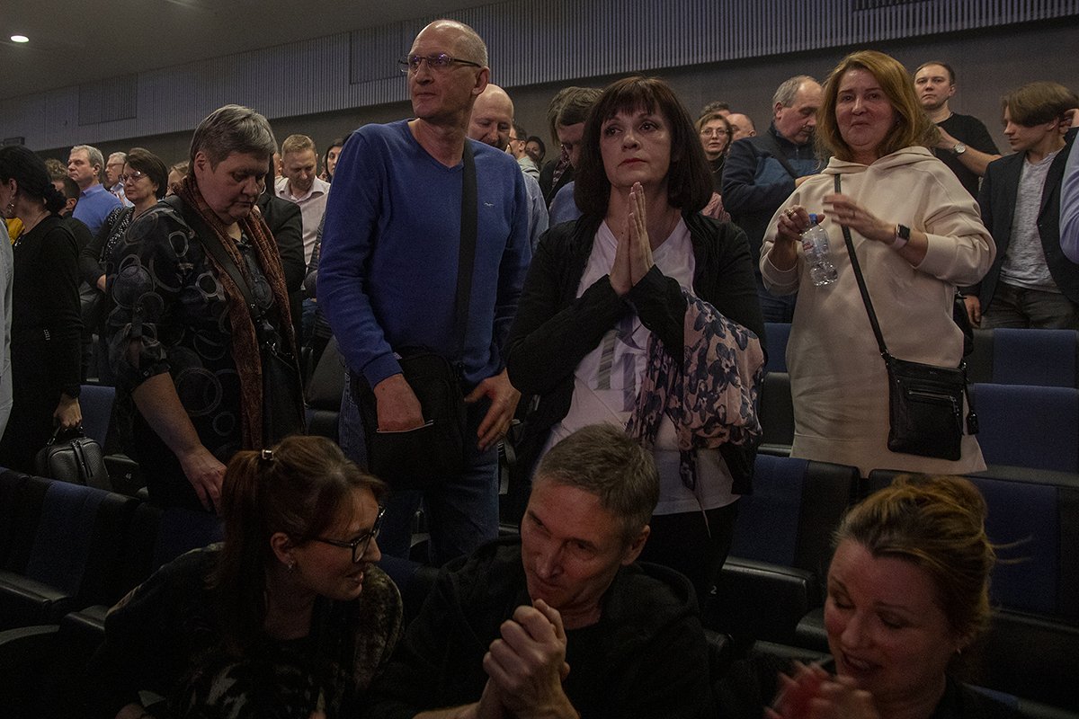Зрители в концертном зале «Октябрьский», Санкт-Петербург, 27 марта 2024 года. Фото: Дмитрий Цыганов / «Новая Газета Европа»