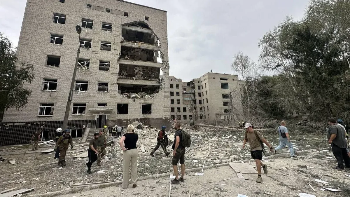 Последствия удара РФ по Полтаве. Фото: СМИ