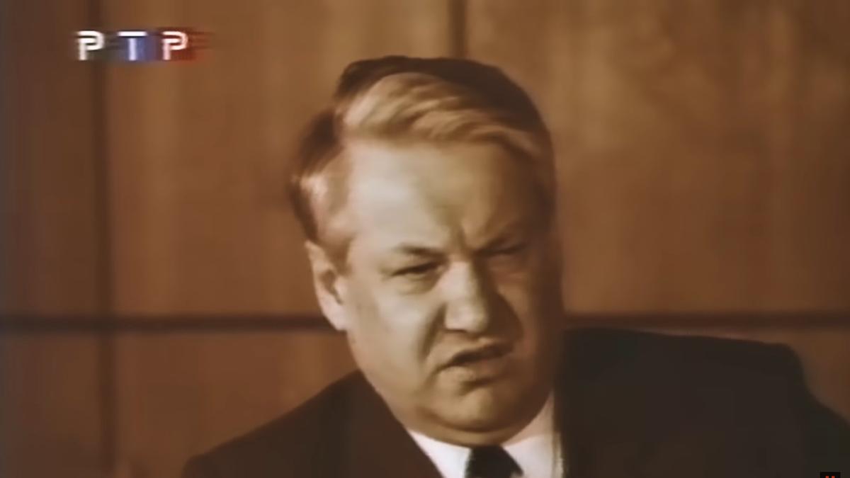 Борис Ельцин. Скриншот фильма «Предатели»