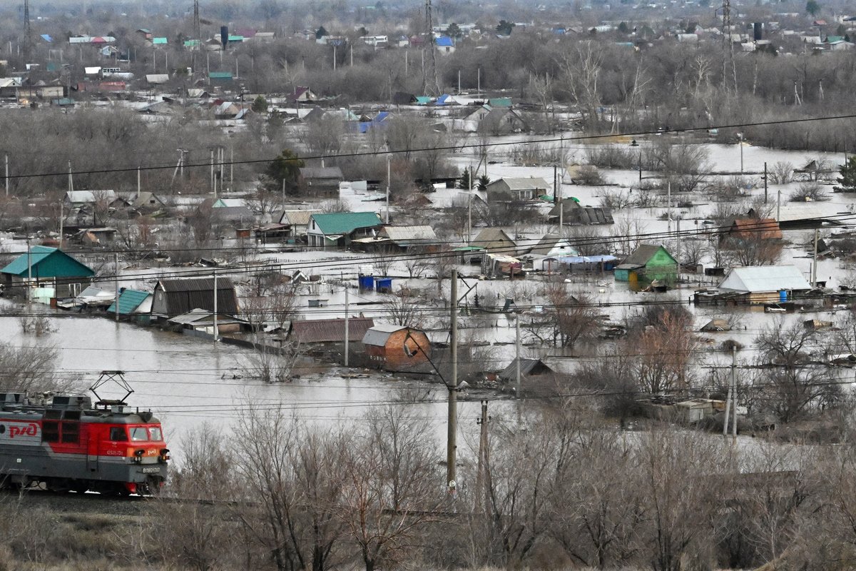 Вид на затопленные территории в Орске, 9 апреля 2024 года. Фото: Анатолий Жданов / Коммерсантъ / Sipa USA / Vida Press