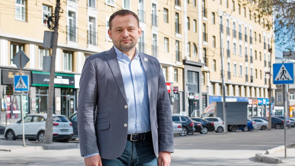 Депутата горсовета Новосибирска Сергея Бойко объявили в федеральный розыск